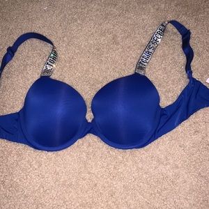 Victoria secret bra size 34B